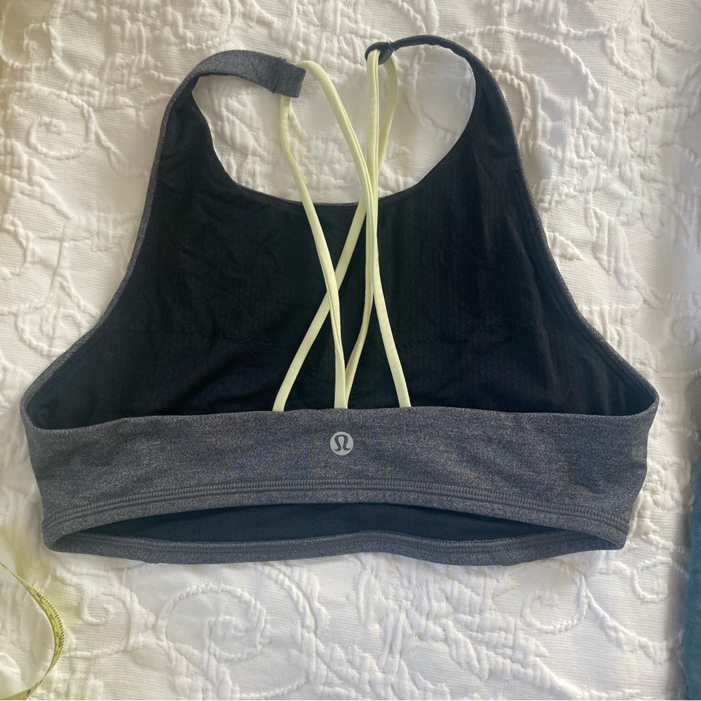 High neck sports bra 6